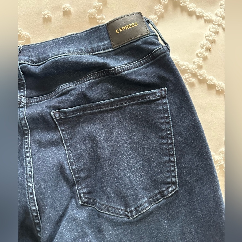 Skinny Mid Rise Express Jeans - Picture 5 of 5